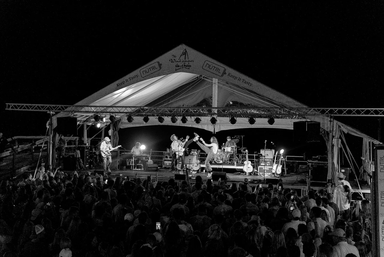 Futurebirds performing live, photographed by Stephen Groves of CaptureCHS.